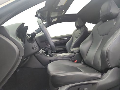 Used 2019 INFINITI Q60 3.0t Luxe w/ Essential Package image 11