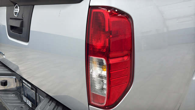 Used 2015 Nissan Frontier S RWD image 31