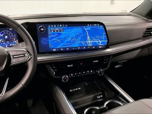 Used 2025 Chevrolet Tahoe RST w/ Comfort Package AWD/4WD image 7