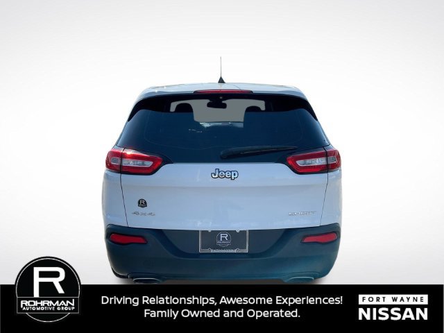 Used 2017 Jeep Cherokee Sport AWD/4WD image 7