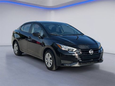 Used 2025 Nissan Versa S w/ Trunk Package FWD image 5