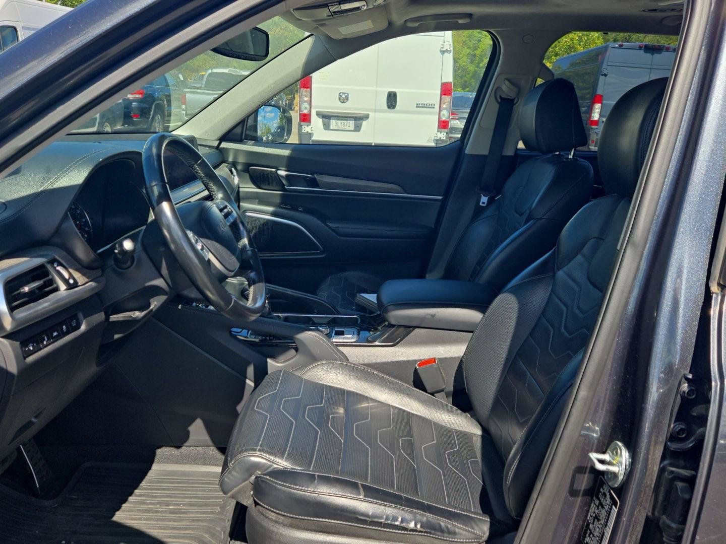 Used 2022 Kia Telluride SX w/ SX Prestige Package AWD/4WD image 16