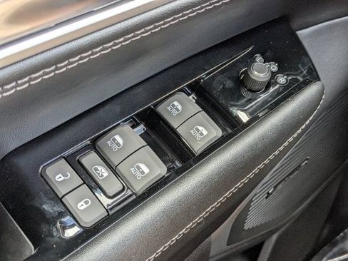 New 2026 Jeep Grand Wagoneer 2WD w/ 8-Passenger Seating Package image 26
