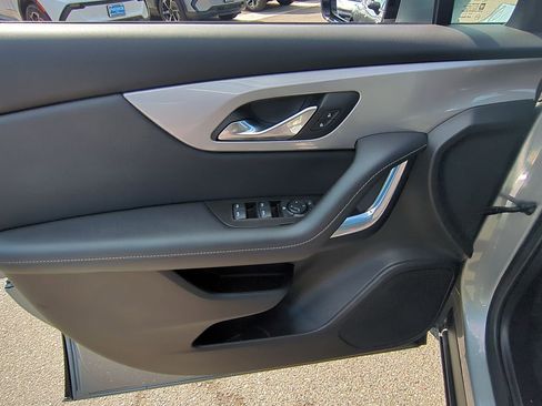 Used 2023 Chevrolet Blazer LT image 21