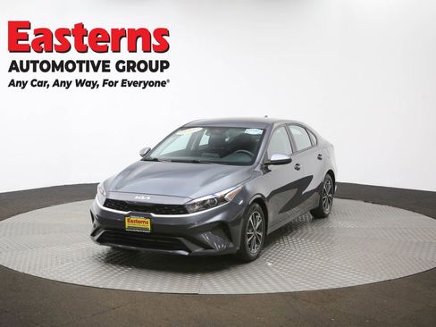 Used 2023 Kia Forte LXS image 55