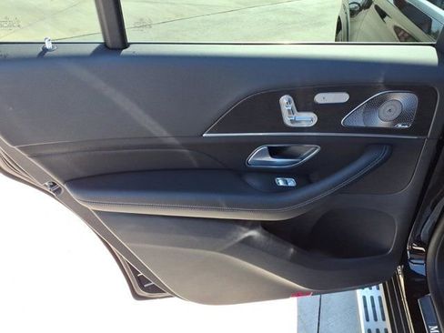 New 2026 Mercedes-Benz GLS 580 4MATIC image 16