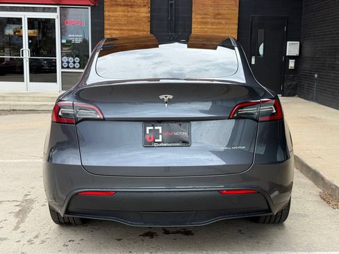 Used 2023 Tesla Model Y Long Range AWD/4WD image 14
