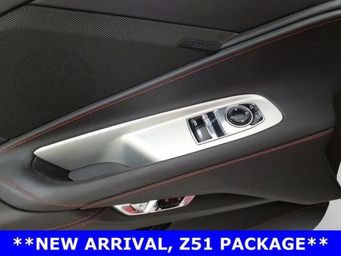 Used 2022 Chevrolet Corvette Stingray Coupe w/ Z51 Performance Package image 12