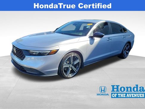 Used 2024 Honda Accord Sport image 2
