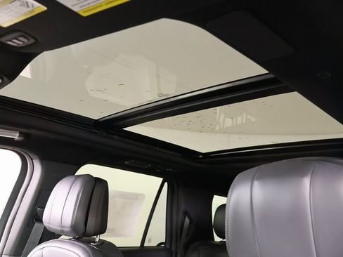 New 2025 Lincoln Navigator Reserve w/ Jet Appearance Package image 16