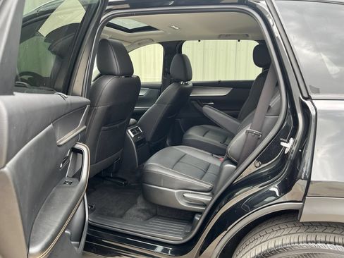 Used 2025 MAZDA CX-90 3.3 Turbo w/ Preferred Package AWD/4WD image 12