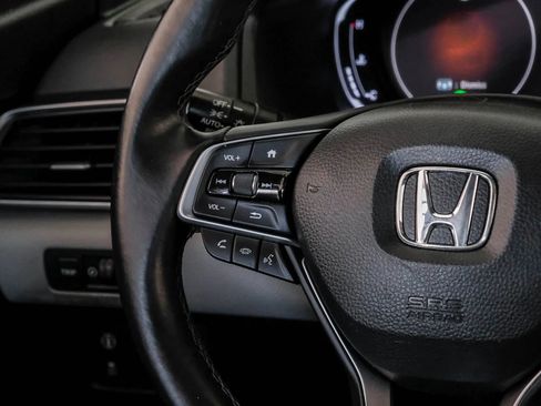 Used 2018 Honda Accord EX-L image 16