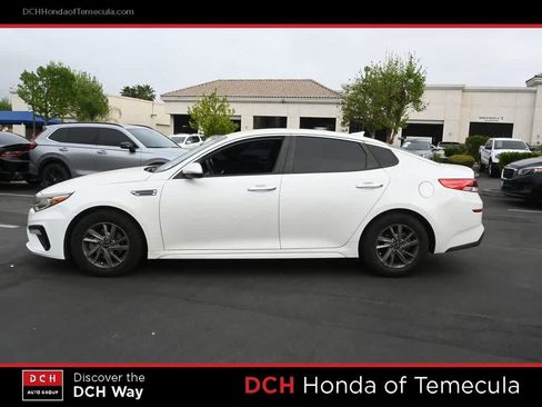 Used 2020 Kia Optima LX image 4