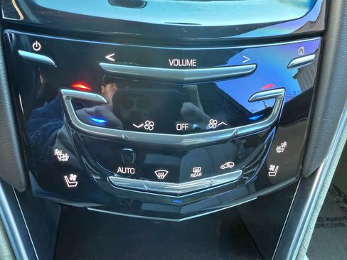 Used 2016 Cadillac XTS Luxury image 20