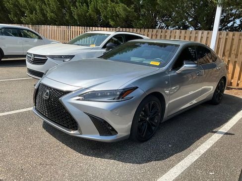 Used 2022 Lexus ES 350 F Sport w/ Accessory Package 2 image 3