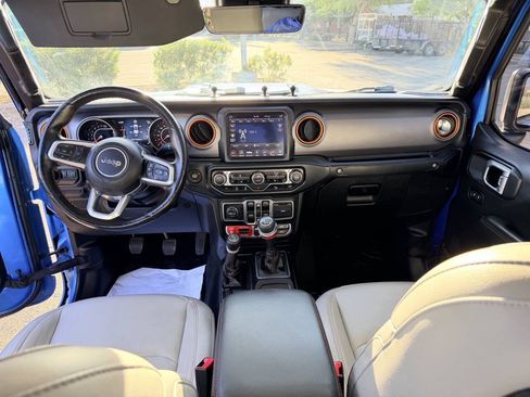 Used 2021 Jeep Gladiator Mojave AWD/4WD image 22