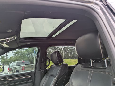 Used 2019 RAM 1500 Limited AWD/4WD image 11