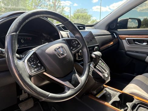 Used 2021 Honda CR-V Touring image 12