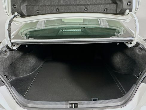 Used 2025 Toyota Camry LE w/ Convenience Package image 29