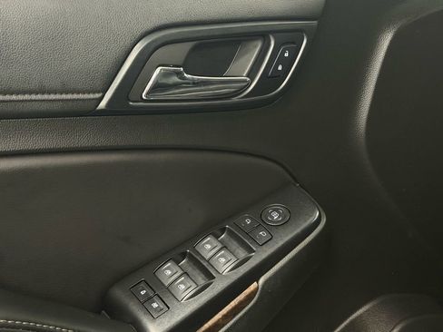 Used 2018 Chevrolet Tahoe LT image 14