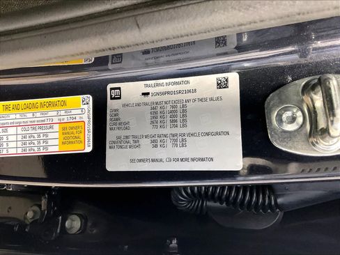 Used 2025 Chevrolet Tahoe Z71 image 35