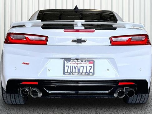 Used 2016 Chevrolet Camaro SS RWD image 22