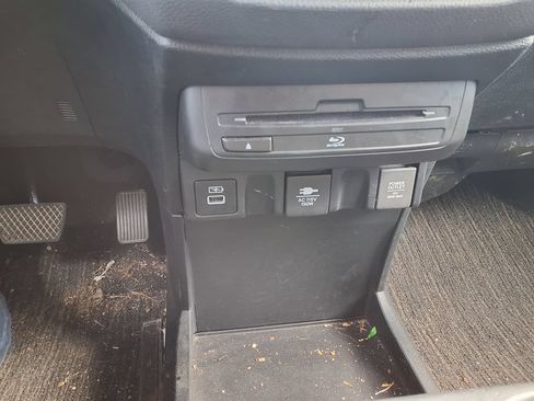 Used 2023 Honda Odyssey Touring image 31