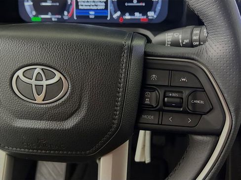 New 2026 Toyota 4Runner Limited image 17