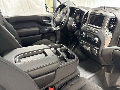 Certified 2025 Chevrolet Silverado 3500 W/T w/ WT Convenience Package image 22