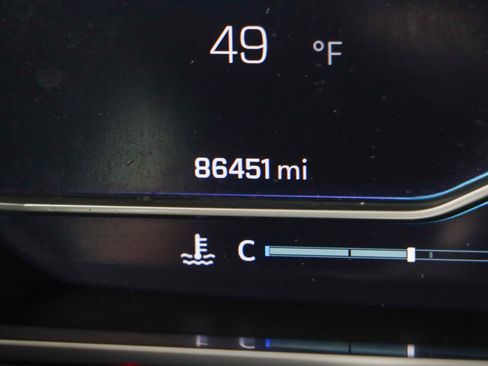 Used 2023 Chevrolet Tahoe LT RWD image 17