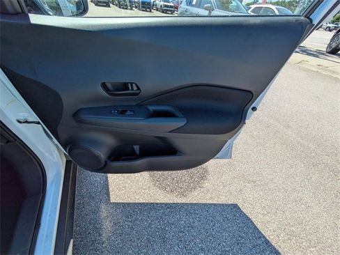 New 2025 Nissan Kicks Play S image 25