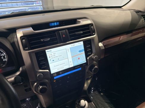Used 2023 Toyota 4Runner Limited AWD/4WD image 18