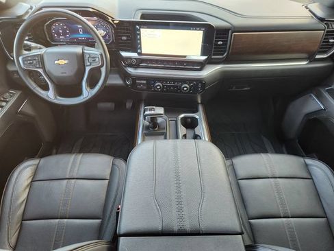 Used 2024 Chevrolet Silverado 1500 High Country w/ High Country Premium Package AWD/4WD image 28