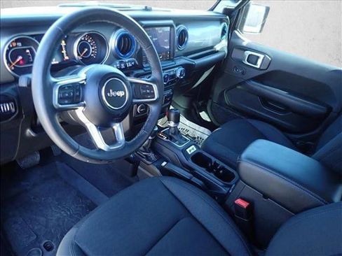 Used 2021 Jeep Wrangler Unlimited Sahara AWD/4WD image 9