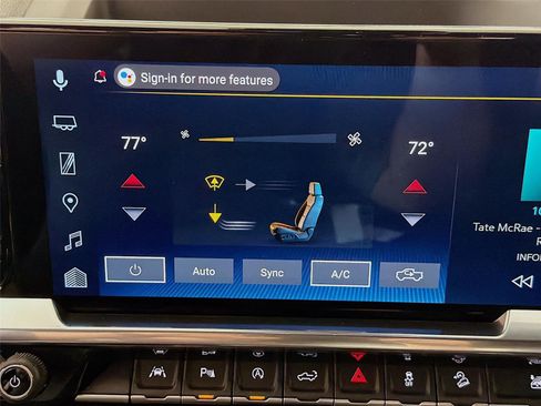 Used 2025 Chevrolet Silverado 1500 LTZ image 18