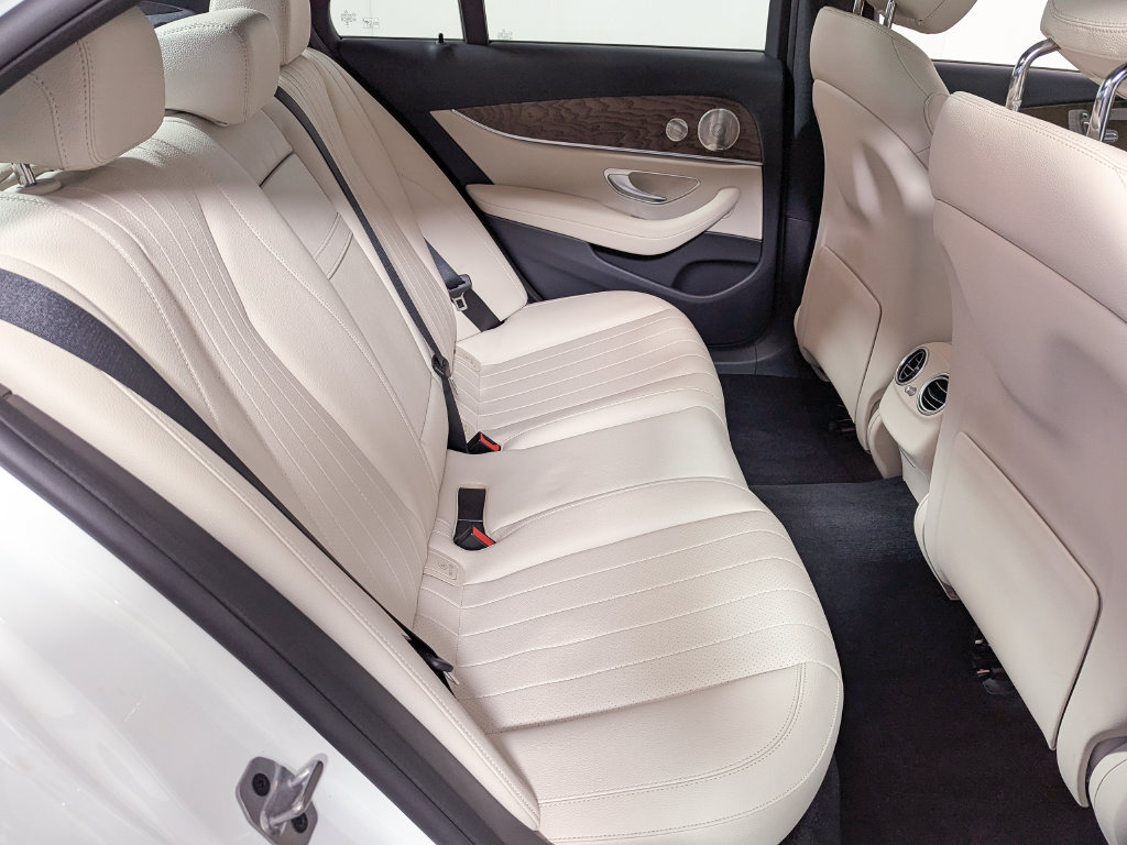Used 2023 Mercedes-Benz E 350 4MATIC Sedan image 37
