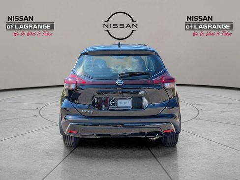 New 2025 Nissan Kicks Play S image 6