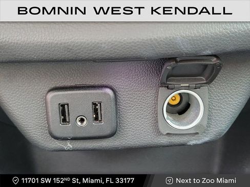 Used 2023 Chevrolet Traverse LT image 20