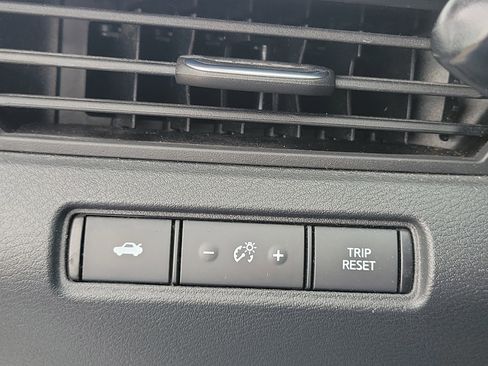 Used 2023 Nissan Altima 2.5 SV image 17