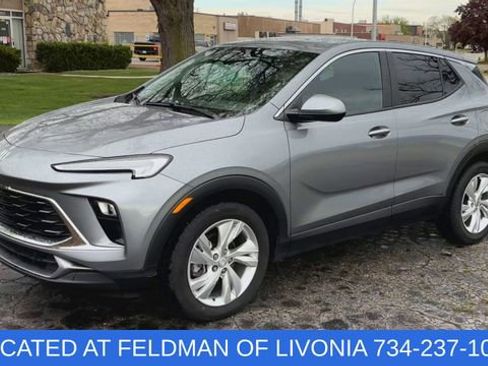Certified 2025 Buick Encore GX Preferred FWD image 4