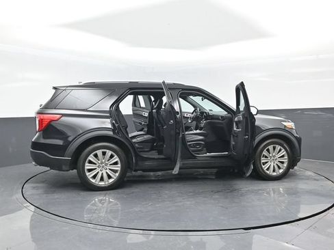 Certified 2020 Ford Explorer Limited w/ Class III Trailer Tow Package AWD/4WD image 30