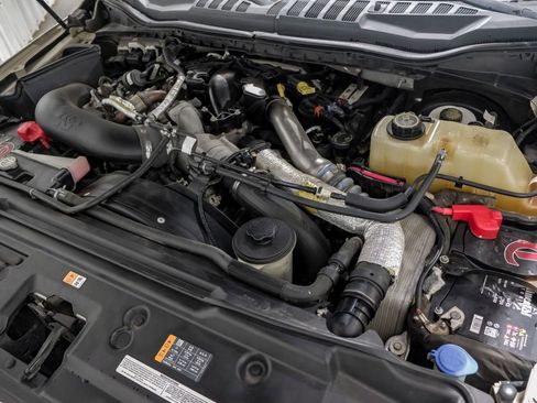 Used 2017 Ford F250 Lariat w/ Chrome Package image 55