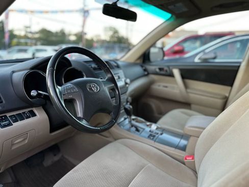 Used 2010 Toyota Highlander 4WD image 7