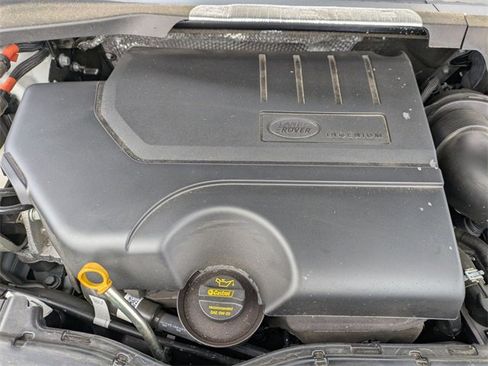 Used 2025 Land Rover Discovery Sport S image 20