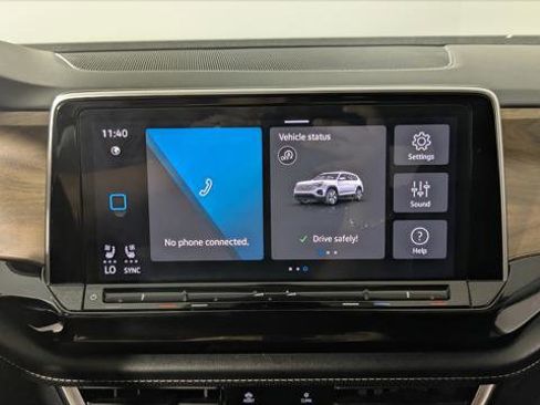 Used 2024 Volkswagen Atlas SE FWD image 32