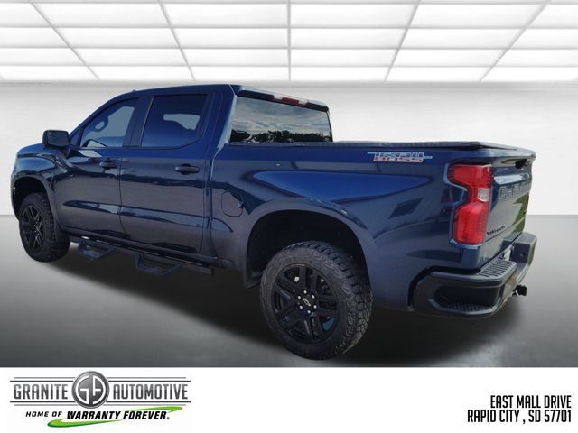 Used 2023 Chevrolet Silverado 1500 Custom Trail Boss w/ LPO, Dark Essentials Package AWD/4WD image 4
