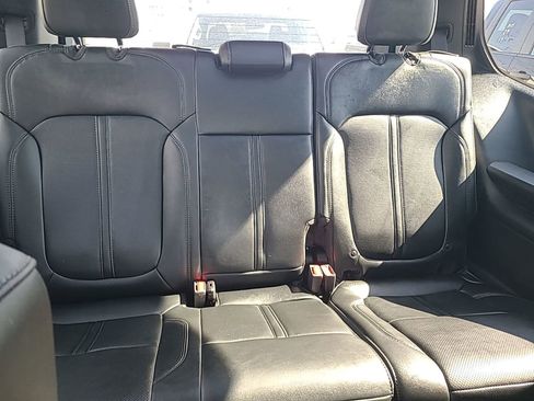 Used 2023 Jeep Wagoneer Series II image 10