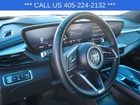 Used 2025 Buick Enclave Preferred image 19