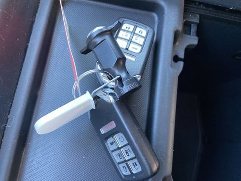 Used 2023 Honda Odyssey Touring image 41