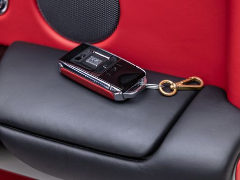 Used 2019 Rolls-Royce Phantom Sedan image 64